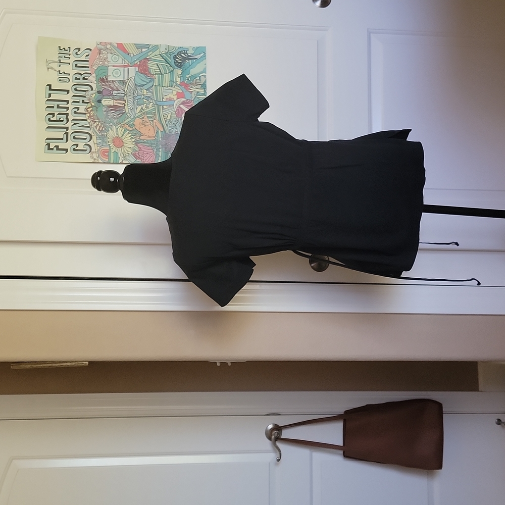 Black Koi Scrub Top - Picture 8 of 8